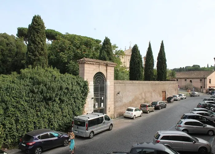 Domus Al Palatino Tatil Evi